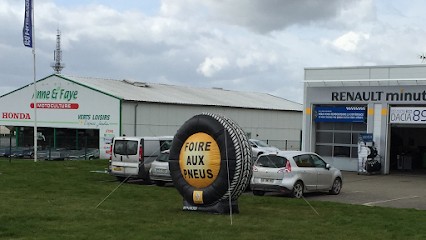 Renault at GARAGE FAVRIL, Concessionnaire Automobile à La Vespière-Friardel