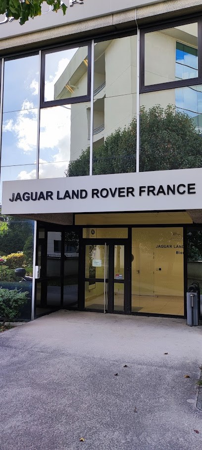 Jaguar Land Rover France, Concessionnaire Automobile à Puteaux