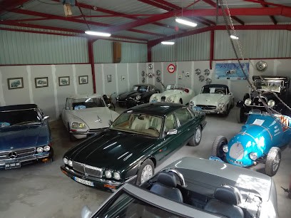 AMA Autos Motos Antiques De L'Enclave Des Papes, Concessionnaire Automobile à Grillon