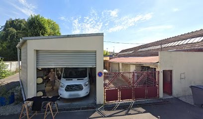 Ford At BRUHAMMER GARAGE Ford, Concessionnaire Automobile à Troyes