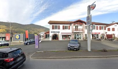 Renault At GARAGE ARRAYET, Concessionnaire Automobile à Saint-Jean-Pied-de-Port