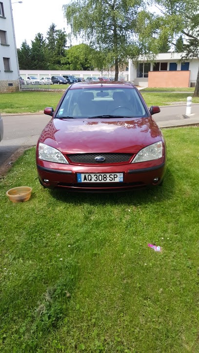 Aissa Djellouli Khelifa, Concessionnaire Automobile à Beaune