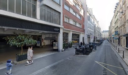GARAGE DE LA PLACE SAINT GEORGES Dacia, Concessionnaire Automobile à Paris 09