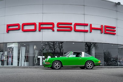 Porsche North Lyon Center, Concessionnaire Automobile à Champagne-au-Mont-d'Or