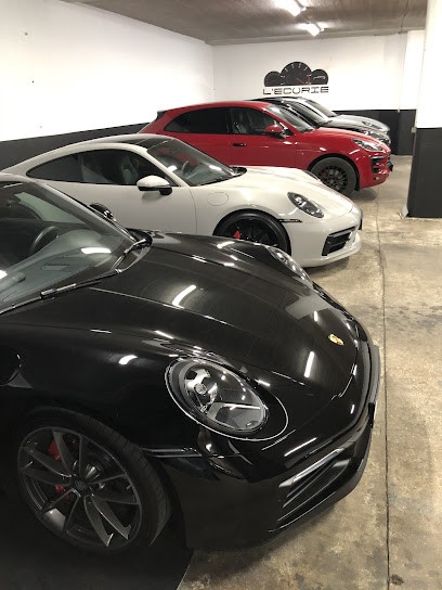 Centre Automobile Legend R., Concessionnaire Automobile à Paris 17