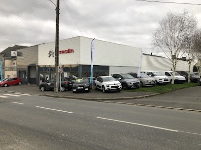 Citroen at LANDI AUTOSTORE, Concessionnaire Automobile à Landivisiau