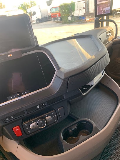 FRANCE POIDS LOURDS S.A.S Isuzu, Concessionnaire Automobile à Saintes