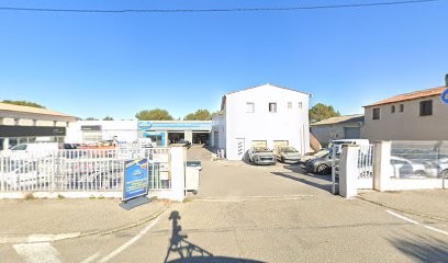 Renault at JACQUES CHRISTIAN GARAGE Renault, Concessionnaire Automobile à Lambesc