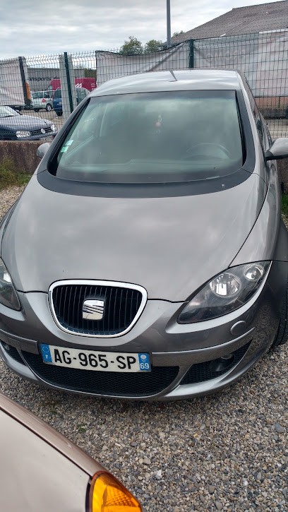 Bozian Racing Nouvelle, Concessionnaire Automobile à Pusignan