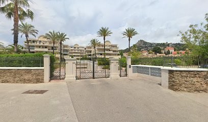 Trucks Locations Varoises, Concessionnaire Automobile à Hyères