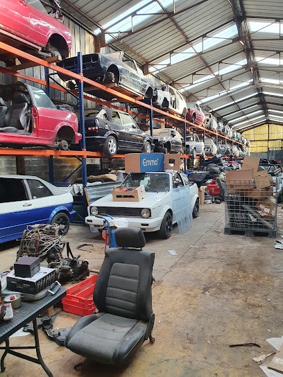 Crazy Cars, Concessionnaire Automobile à Divion