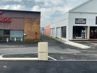 Vans Et Campers, Concessionnaire Automobile à Mérignac