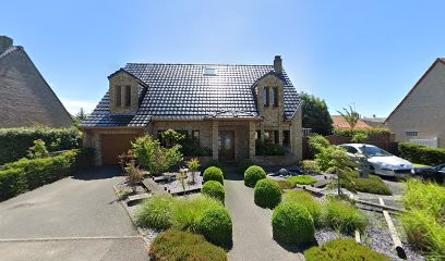 Madame sylvie fontaine Sylvie, Concessionnaire Automobile à Calais
