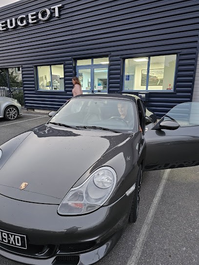 PEUGEOT - SARL SANTAMARIA, Concessionnaire Automobile aux Aix-d'Angillon