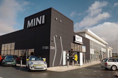 MINI Envergure - La Rochelle, Concessionnaire Automobile à Puilboreau