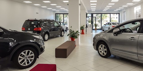PIEREEFITTE-SUR-SEINE, Concessionnaire Automobile à Pierrefitte-sur-Seine