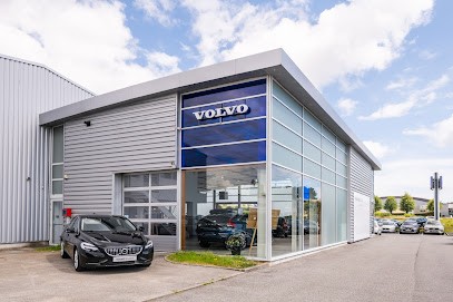 VOLVO LORIENT - PEMZEC AUTOMOBILES - CAR LOVERS, Concessionnaire Automobile à Lanester