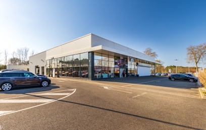 BMW DAX - Groupe Autosphere, Concessionnaire Automobile à Mées