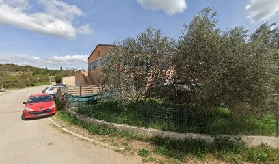 Renault at GARAGE DE LA BAUME Renault, Concessionnaire Automobile à Salernes