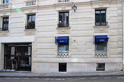 Auto Discount, Concessionnaire Automobile à Paris 08