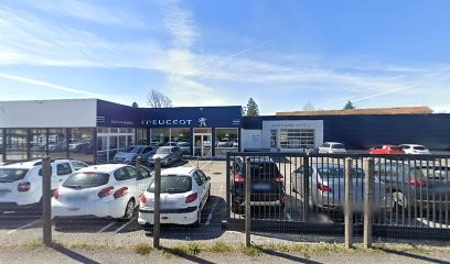 Renault at GARAGE DE NOBLAT, Concessionnaire Automobile à Saint-Léonard-de-Noblat