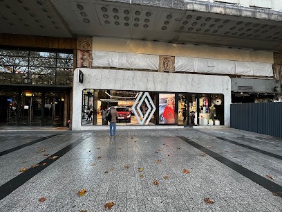 RENAULT PARIS CHAMPS-ELYSEES - RRG, Concessionnaire Automobile à Paris 08