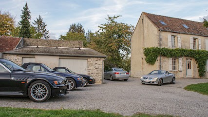 Youngtimer Farm, Concessionnaire Automobile à Saint-Germain-du-Corbéis