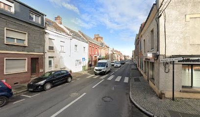 Essais à distance Tesla - Amiens, Concessionnaire Automobile à Amiens