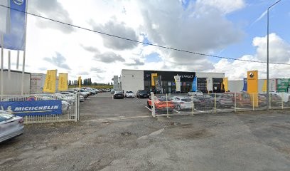 Renault at GARAGE DU KM 43 - VSP 77, Concessionnaire Automobile à Boissise-le-Roi