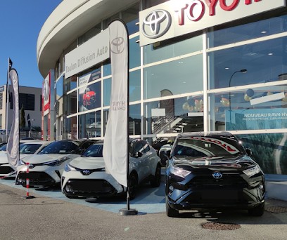 Toyota La Seyne-sur-Mer - Groupe Sellens, Concessionnaire Automobile à La Seyne-sur-Mer