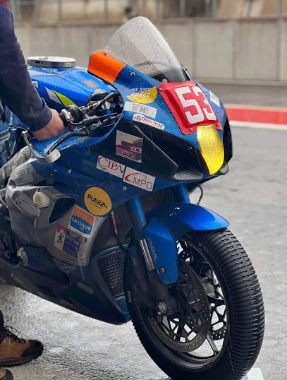 Mana'au Compétition, Concessionnaire Automobile à Évron