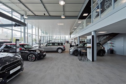 HUCHET - MINI Laval, Concessionnaire Automobile à Laval