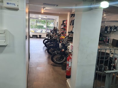 Triumph Paris Atelier, Concessionnaire Automobile au Kremlin-Bicêtre