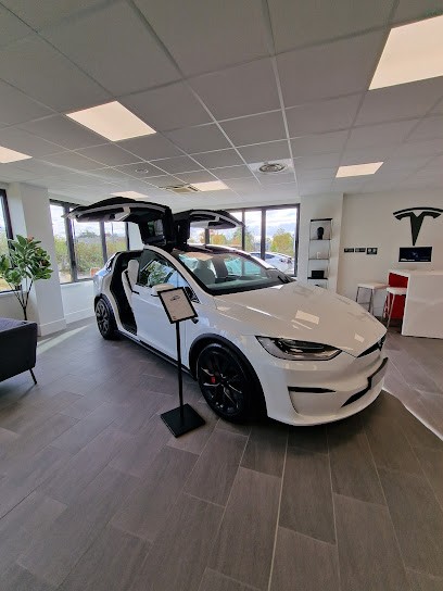 Centre Tesla - Lyon - Saint-Priest, Concessionnaire Automobile à Saint-Priest