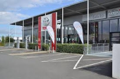 Toyota - Gala 3 - Charmeil, Concessionnaire Automobile à Charmeil