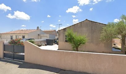 Ford At PINEAU BOSSARD AGENCY Ford, Concessionnaire Automobile à Saint-Gilles