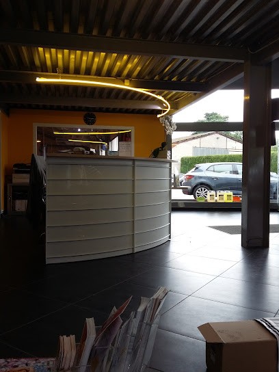 ABS - Renault, Concessionnaire Automobile à Talmas