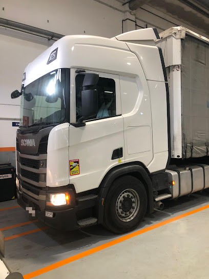 Sky Auto N4 Poids Lourds Service Dépannage Mécanique Location De Voiture, Concessionnaire Automobile à Fontenay-Trésigny