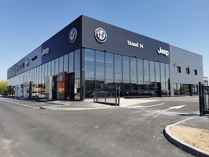 FIAT - ALFA ROMEO - JEEP - ABARTH MONTLHERY STAND 14, Concessionnaire Automobile à Montlhéry